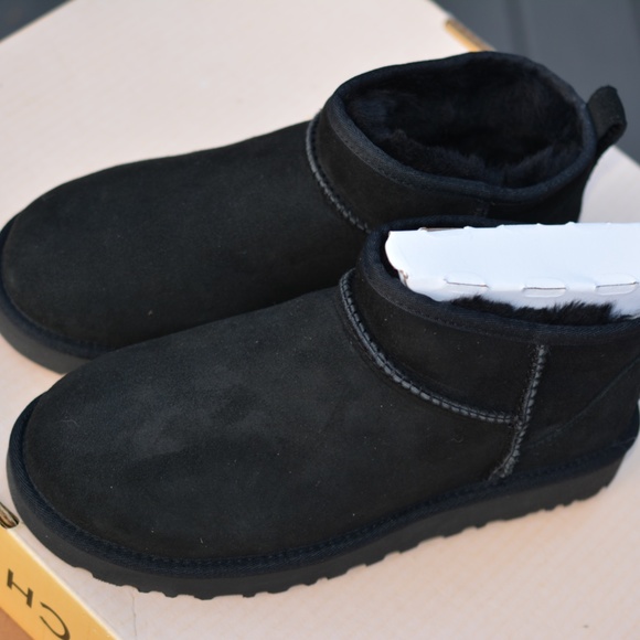 UGG Classic Ultra Mini Sheepskin Suede Boots Black Size 9 - Picture 4 of 9